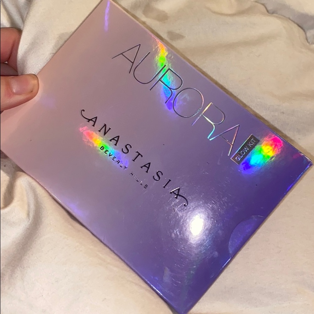 Brand New Anastasia Aurora Glow Kit